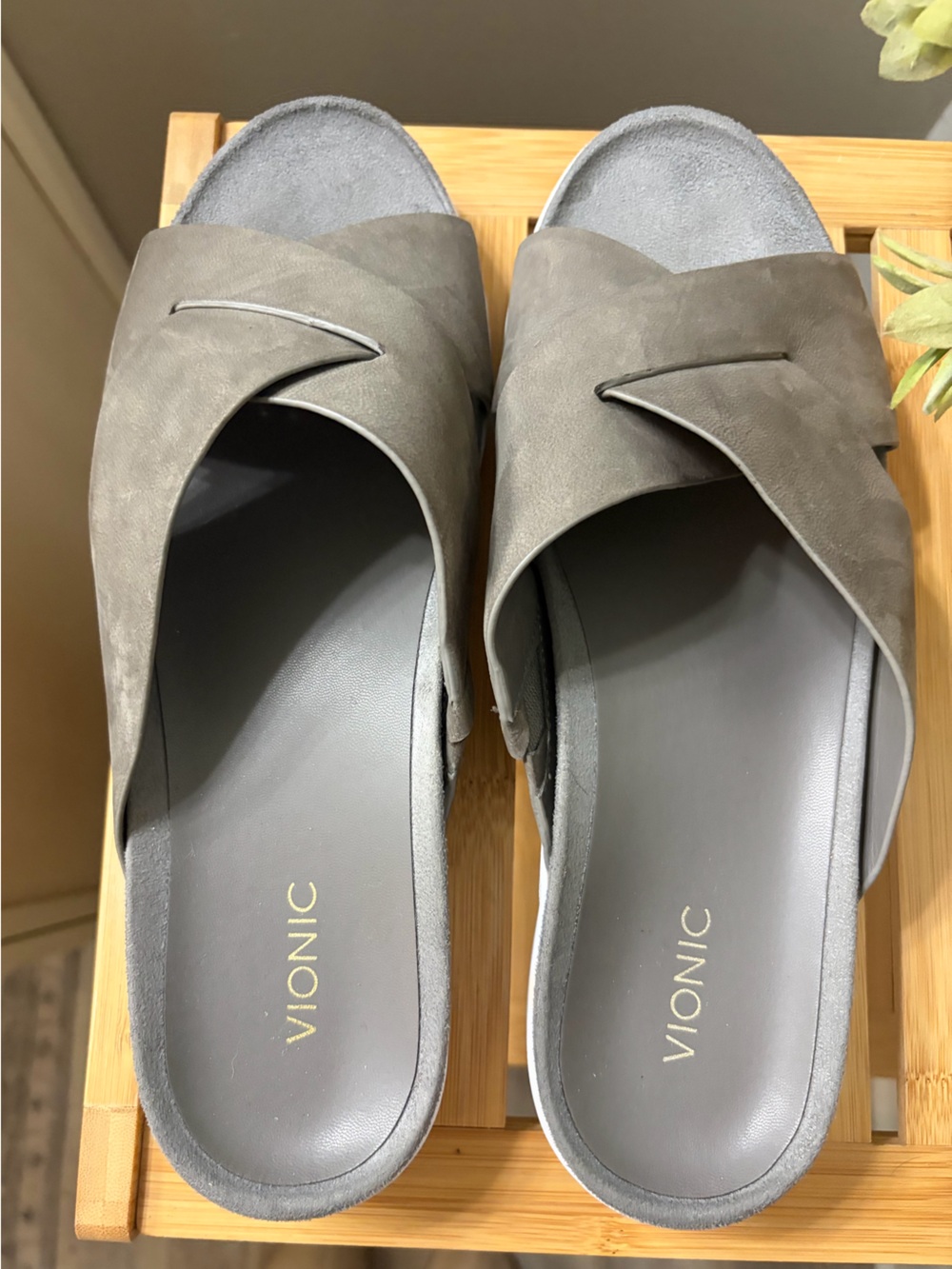 Vionic Women's Crisscross Slide Sandals in Gray - Picture 4 of 5